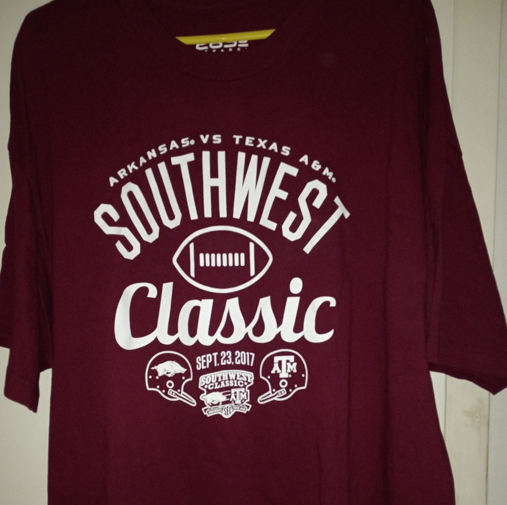 College T shirt